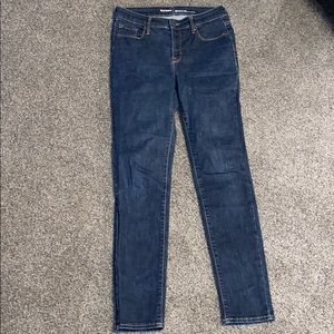 Size 8 old Navy Rockstar Skinny Jeans Like New